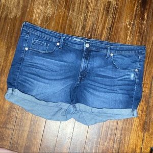 Mossimo Jean shorts - size 18